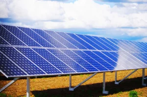 Herausforderungen und Lösungen: Solaranlagen in extremen Klimazonen